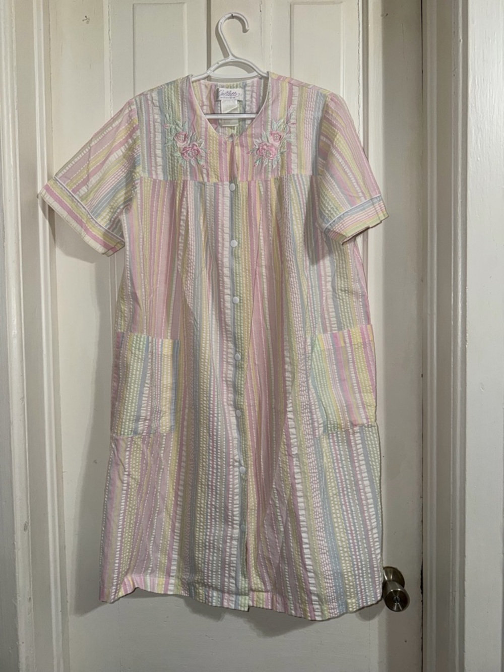 Women's vintage size medium Collette by Miss‎ Elaine Gown night gown night shirt